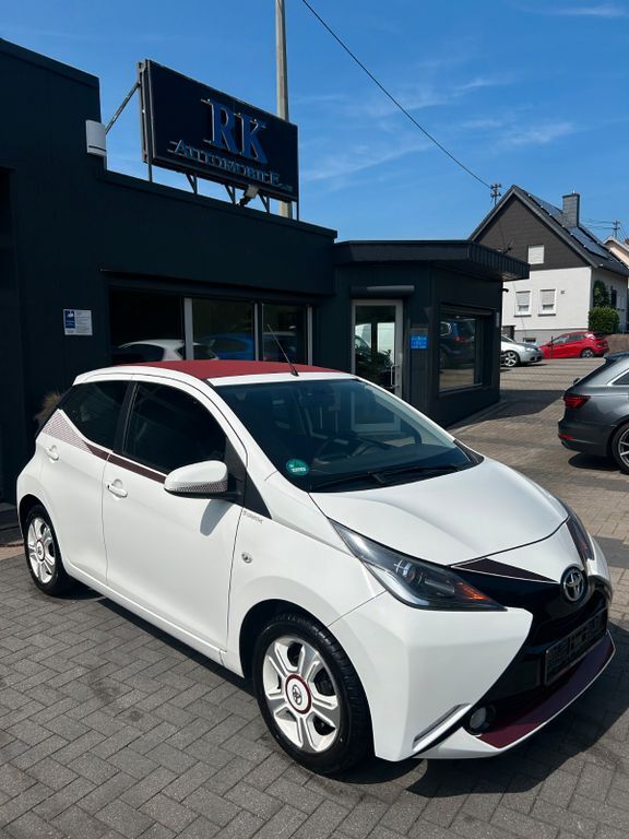 Aygo (X)
