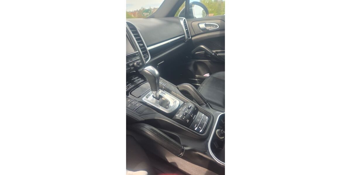 Porsche Cayenne 136.000 km 19.500 &euro; KÜNZELL 36093