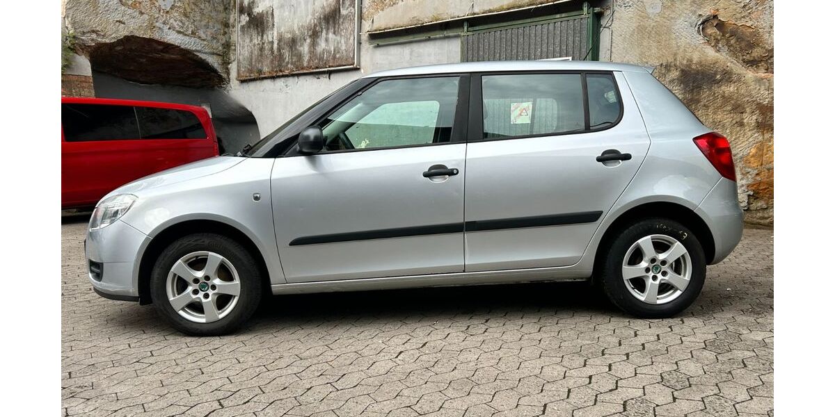Skoda Fabia 242.000 km 1.300 &euro; Saarbrücken 66117
