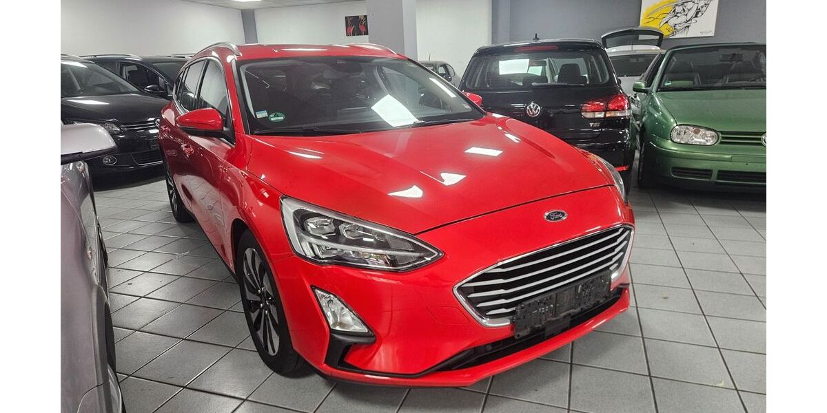 Ford Focus 144.000 km 8.490 &euro; Limburg an der Lahn 65556