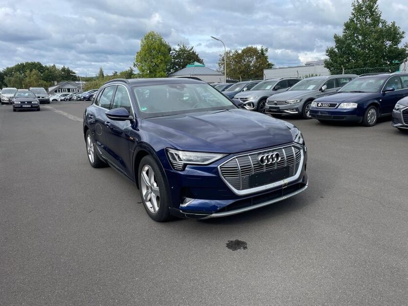 Audi e-tron 47.844 km 33.650 € Lauterbach 36341