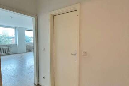 Wohnung Ludwigshafen am Rhein - 1 Zimmer, 54 m&sup2;, 480&euro; | Angebot:21740954