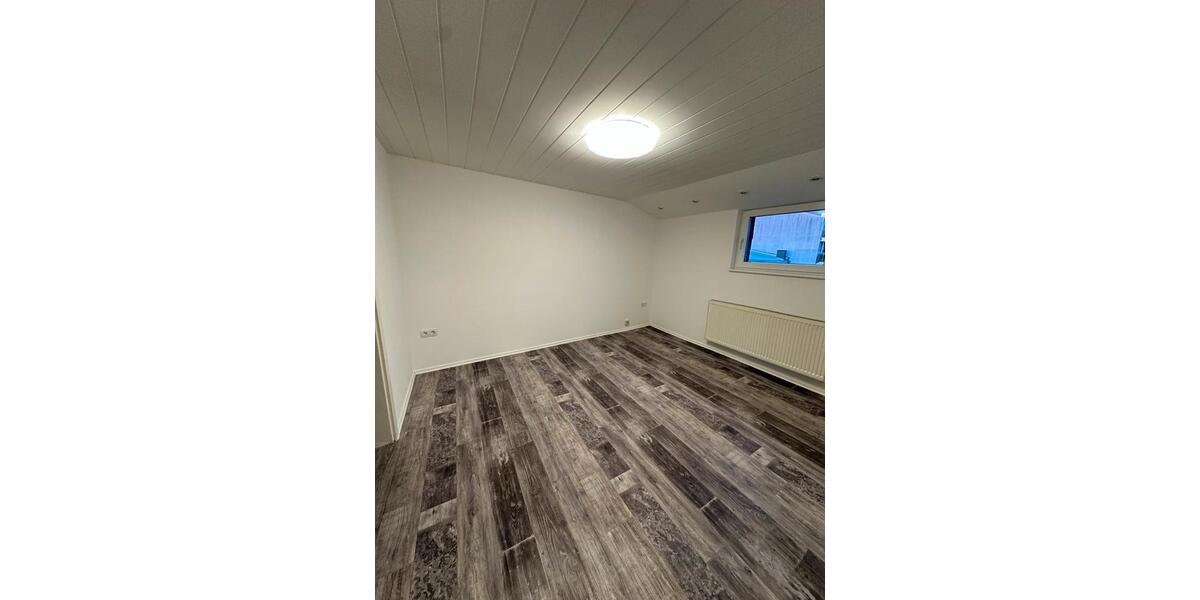Dachgeschoßwohnung Siegburg - 2 Zimmer, 67 m&sup2;, 1.075&euro; | Angebot:26424615