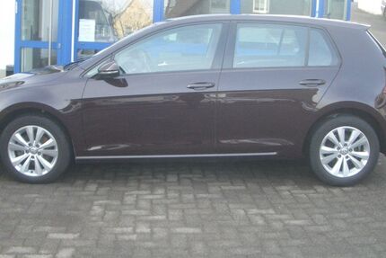 VW Golf 142.000 km 10.990 &euro; Attendorn-Repe 57439