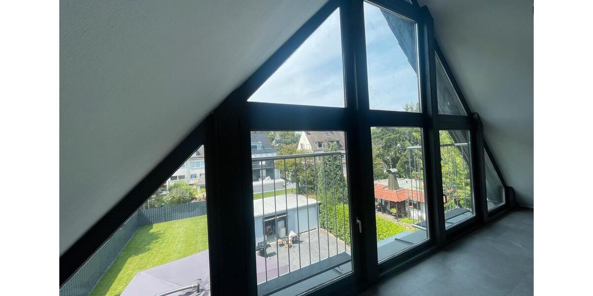 Johannisburger Str.8 in 51373 Leverkusen 3Zi.-Dachgeschosswohnung 3 zimmer