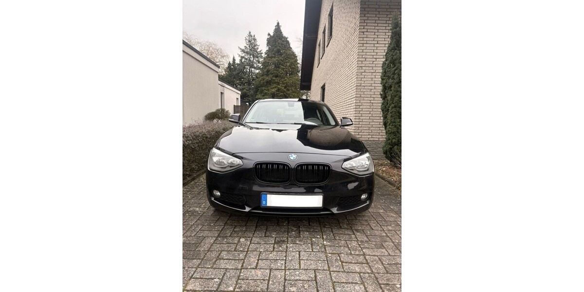 BMW 118 243.000 km 7.900 &euro; Bad Lippspringe 33175