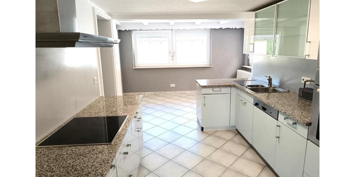 Terrassenwohnung Baden-Baden Lichtental - 3.5 Zimmer, 120 m&sup2;, 1.150&euro; | Angebot:26491782