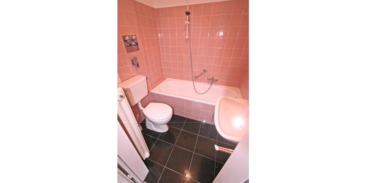 Hochparterre Augsburg Bergheim - 1 Zimmer, 35 m&sup2;, 185.000&euro; | Angebot:24950011