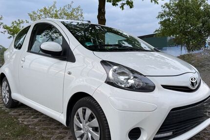 Toyota Aygo (X) 50.900 km 5.150 &euro; Ismaning 85737
