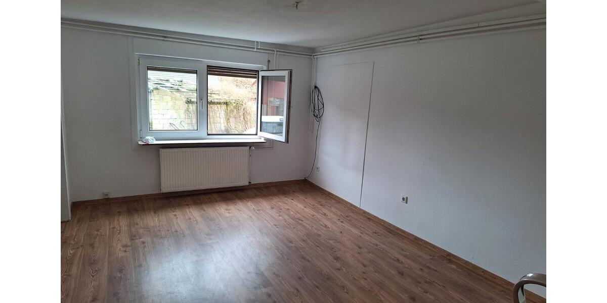Erdgeschoßwohnung Wächtersbach - 4 Zimmer, 90 m&sup2;, 650&euro; | Angebot:26335166