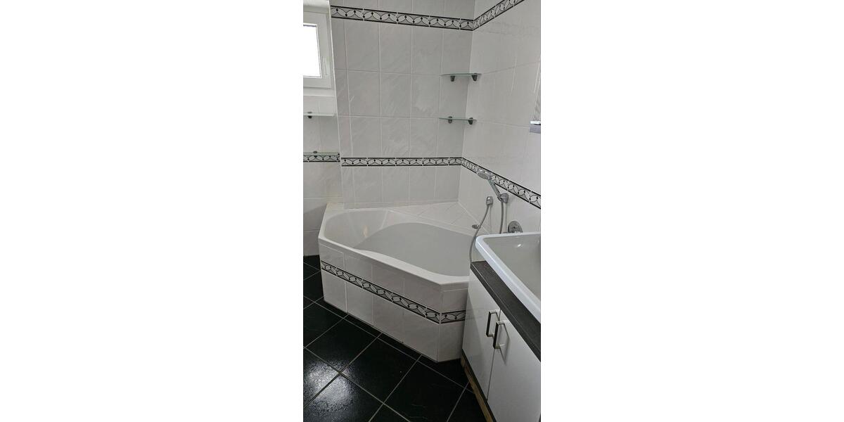 Etagenwohnung Sulzbach am Main - 3.5 Zimmer, 85 m&sup2;, 329.000&euro; | Angebot:25902272