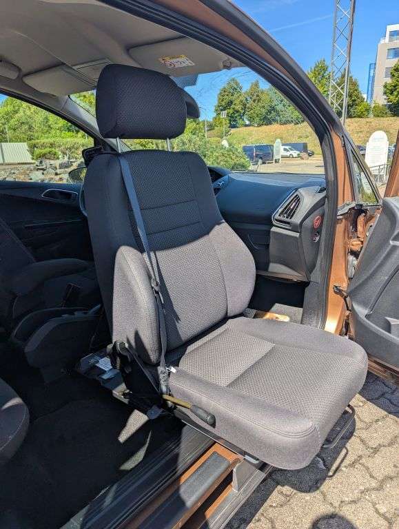 Ford B-Max 45.173 km 10.989 € Ilmenau 98693