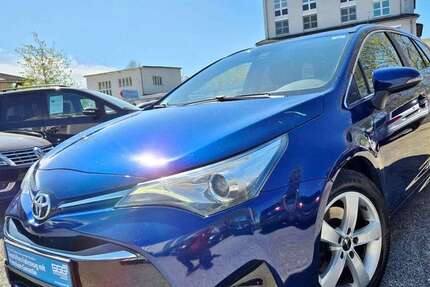 Toyota Avensis 196.000 km 7.990 &euro; Dresden 01067