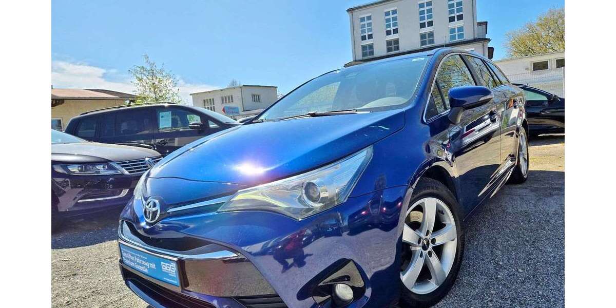 Toyota Avensis 196.000 km 7.990 &euro; Dresden 01067