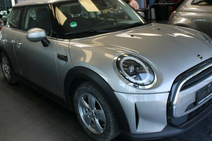 Mini Cooper Essential Trim 57.200 km 15.980 &euro; Euskirchen 53881