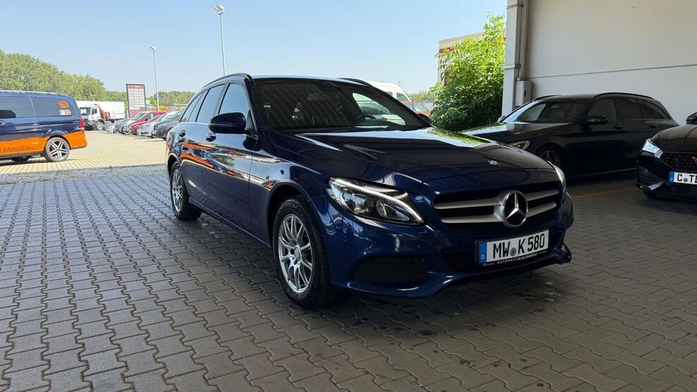 Mercedes-Benz C 250 188.000 km 13.500 € Niederfrohna 09243