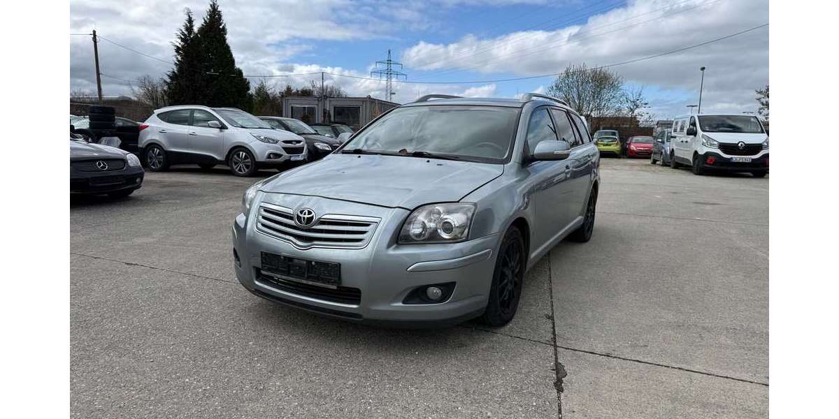 Toyota Avensis 178.915 km 2.290 &euro; Altdorf 84032