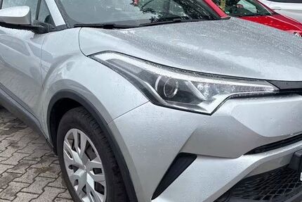Toyota C-HR 98.000 km 11.550 &euro; Ditzingen 71254