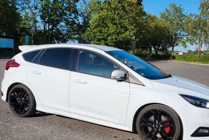 Ford Focus 99.850 km 14.500 &euro; Hürtgenwald 52393