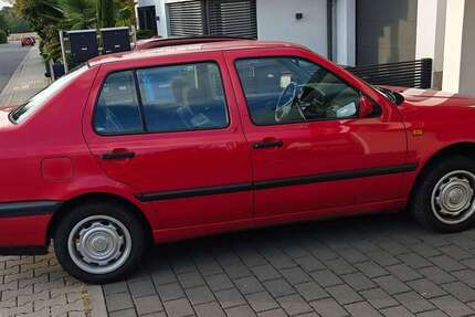 VW Vento 87.000 km 3.666 &euro; Seeheim-Jugenheim 64342