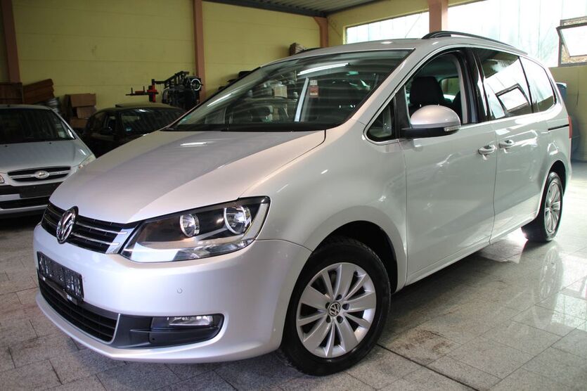 VW Sharan 122.700 km 11.690 € Duisburg 47059