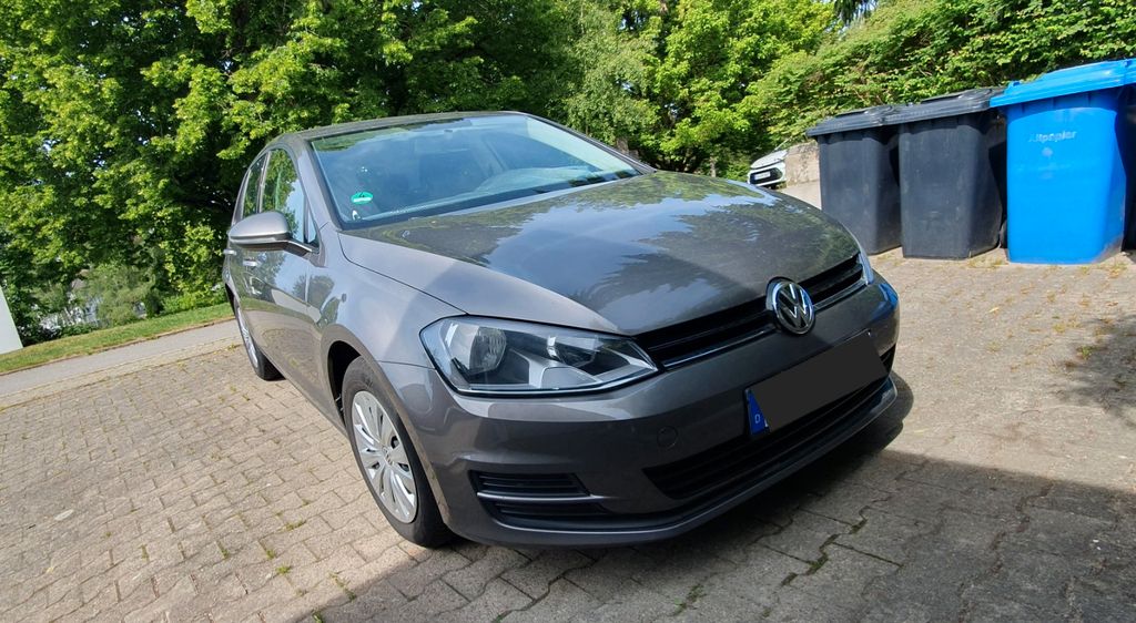 VW Golf 128.000 km 9.150 &euro; Oberndorf 78727