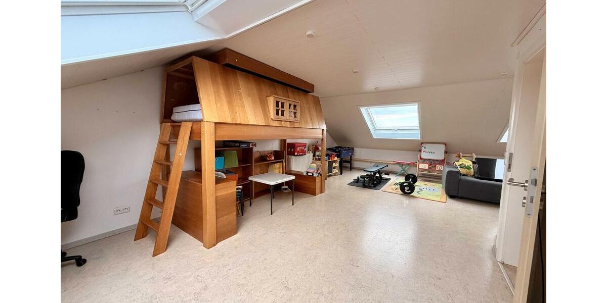 Reihenhaus Neckarsulm - 6.5 Zimmer, 186 m&sup2;, 1.850&euro; | Angebot:26625889
