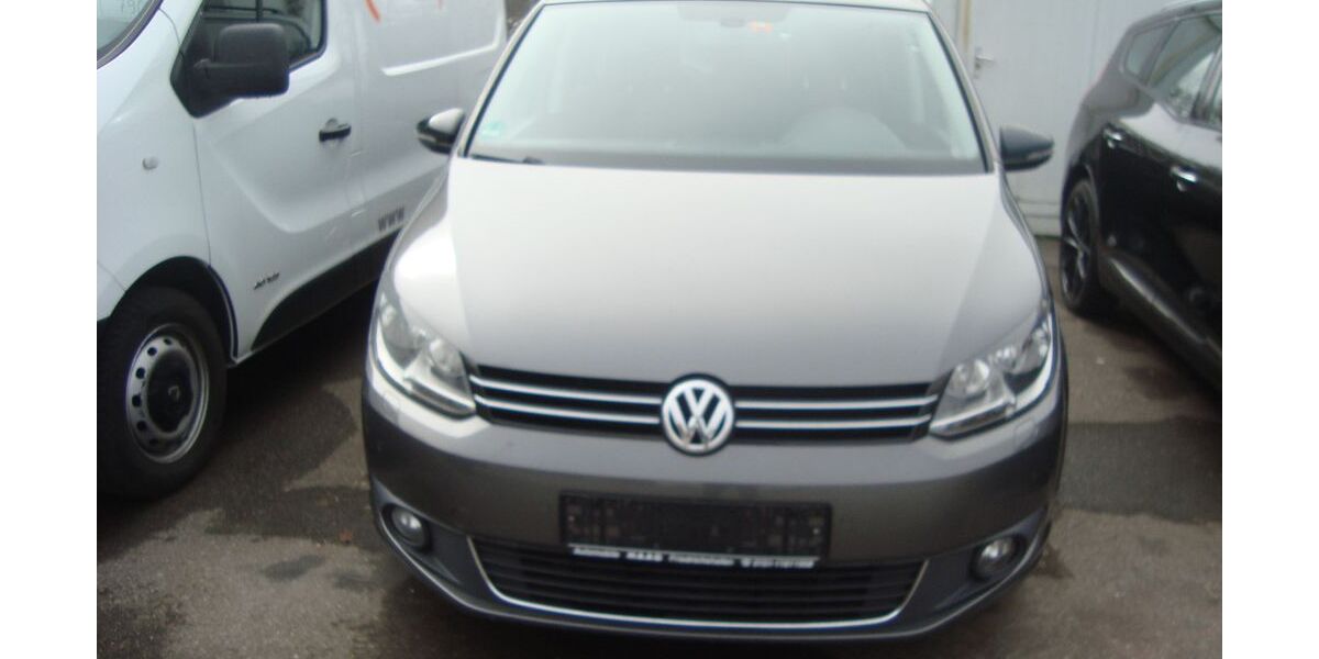 VW Touran 237.000 km 5.400 &euro; Friedrichshafen 88048
