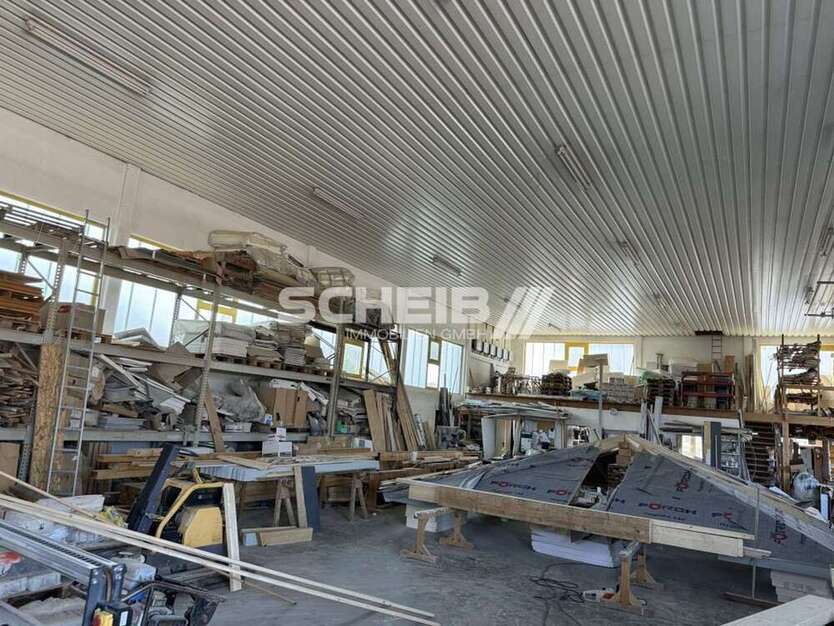 Halle in Crailsheim 2.385.000 € 1707 m²