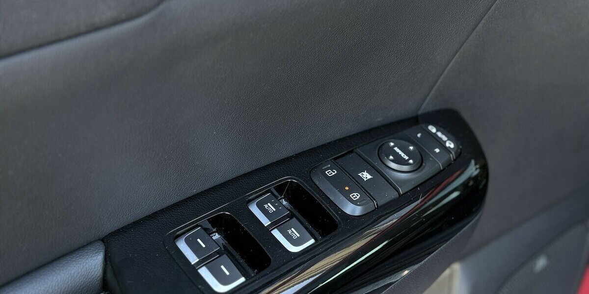 Kia Sportage Platinum Edition 4WD 360°/JBL/ACC/NAVI 77.030 km 21.800 &euro; Villingen-Schwenningen 78054