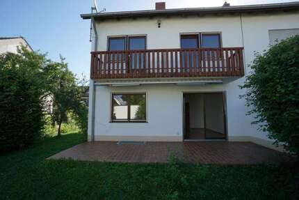 Haus Friedberg - 6 Zimmer, 180 m&sup2;, 1.995&euro; | Angebot:24719890