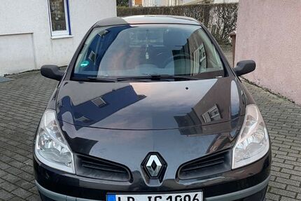 Renault Clio 182.000 km 2.300 &euro; Köln 50999