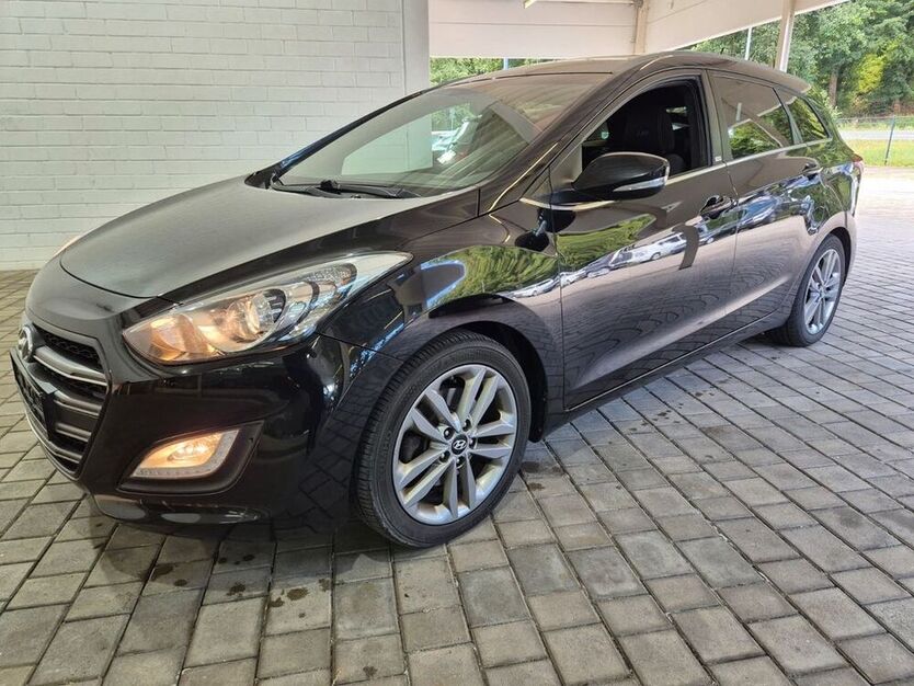 i30