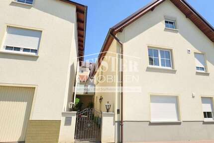 Haus Hallstadt - 7 Zimmer, 172 m&sup2;, 319.000&euro; | Angebot:25274291