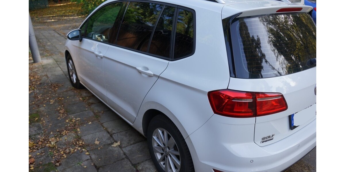 VW Golf Sportsvan 95.000 km 10.500 &euro; Berlin 10178