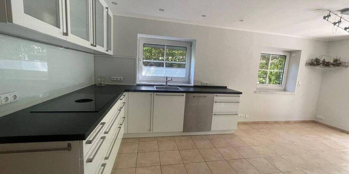 Einfamilienhaus Reinfeld - 7 Zimmer, 250 m&sup2;, 525.000&euro; | Angebot:26790523