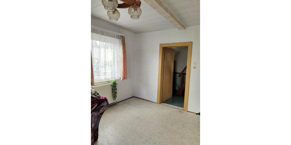 Einfamilienhaus Saalfeld (Saale) - 5 Zimmer, 90 m&sup2;, 59.500&euro; | Angebot:24830600