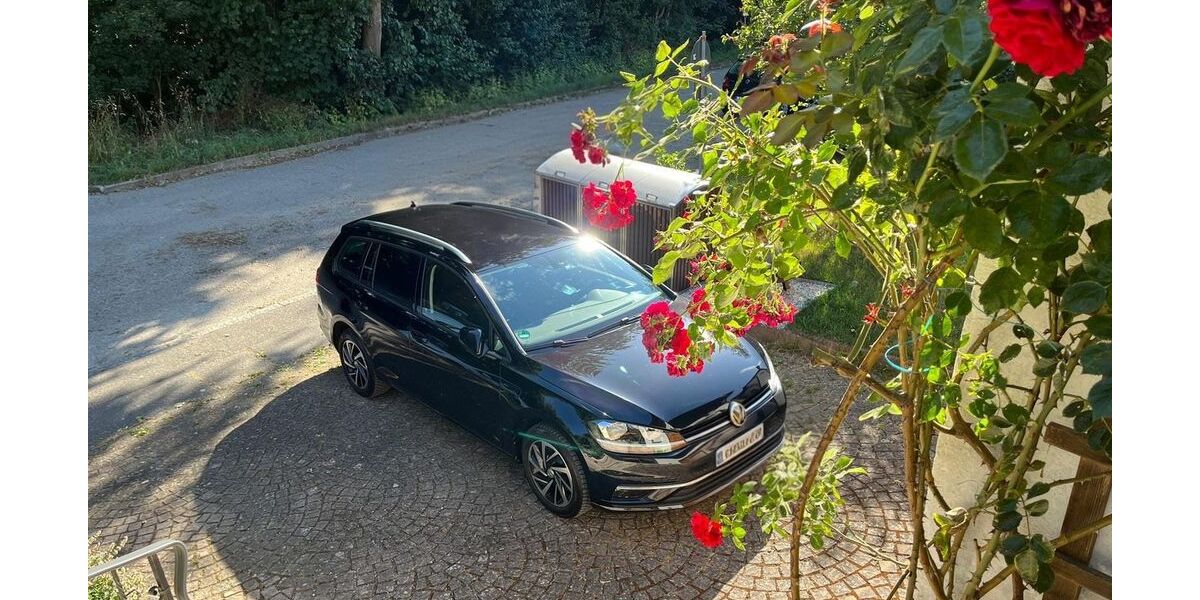 VW Golf 112.000 km 12.750 &euro; Borna 04552
