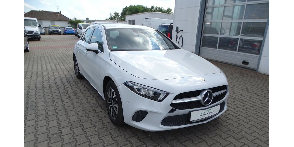Mercedes-Benz A 180 Progressive Automatik, Rückfahrkamera, LED S 22.611 km 23.590 &euro; Rodgau 63110