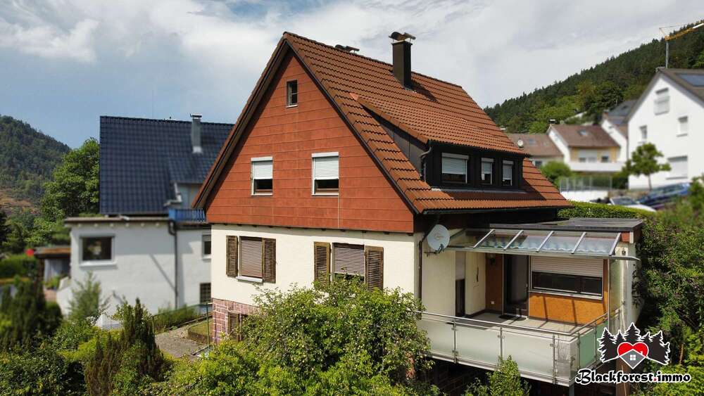 Einfamilienhaus Schramberg - 7 Zimmer, 139 m&sup2;, 255.000&euro; | Angebot:27128073