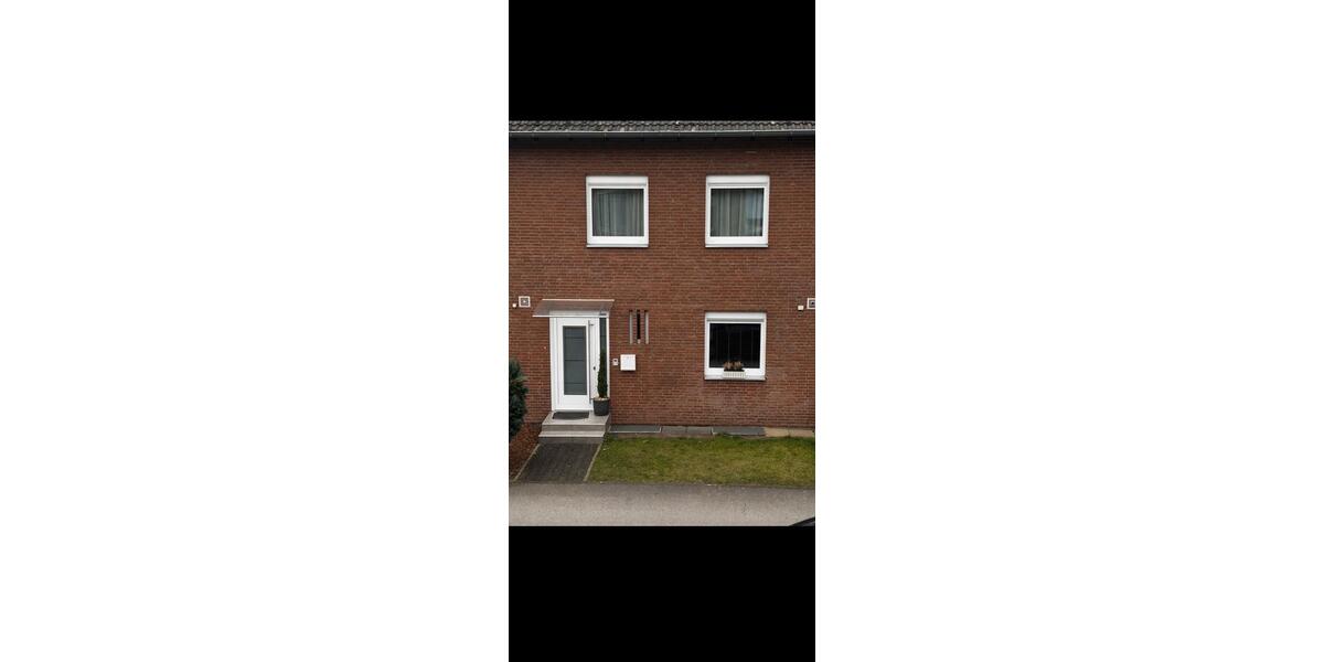 Reihenhaus Gütersloh - 6 Zimmer, 110 m&sup2;, 360.000&euro; | Angebot:26387721