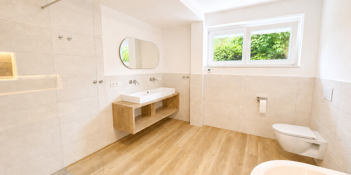 Exklusive kernsanierte Loftwohnung im Erstbezug mit Privatteich & Panorama-Glasfront - Erdgeschoßwohnung Münster / Albachten Albachten | Angebot:26621543