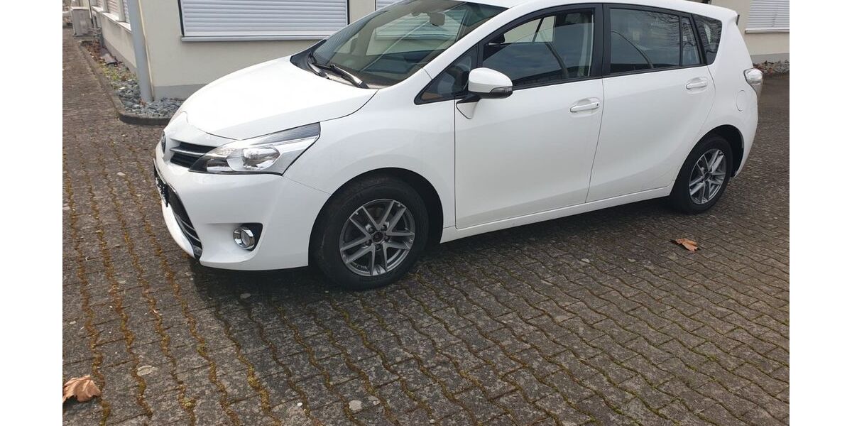 Toyota Verso 185.000 km 5.600 &euro; Freiburg 79112