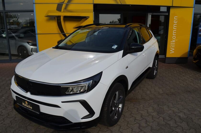 Opel Grandland (X) 58.990 km 21.900 € Torgau 04860