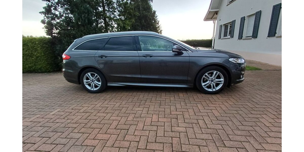 Ford Mondeo 268.000 km 7.500 &euro; Bad Laer 49196