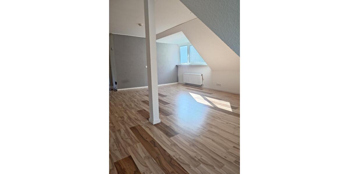 Etagenwohnung Werdohl - 4.5 Zimmer, 108 m&sup2;, 790&euro; | Angebot:25613547