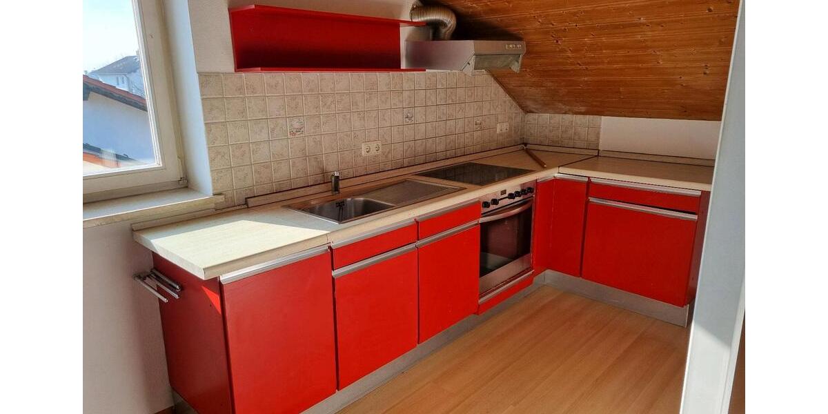 Dachgeschoßwohnung Ortenburg - 2.5 Zimmer, 63 m&sup2;, 520&euro; | Angebot:25342285