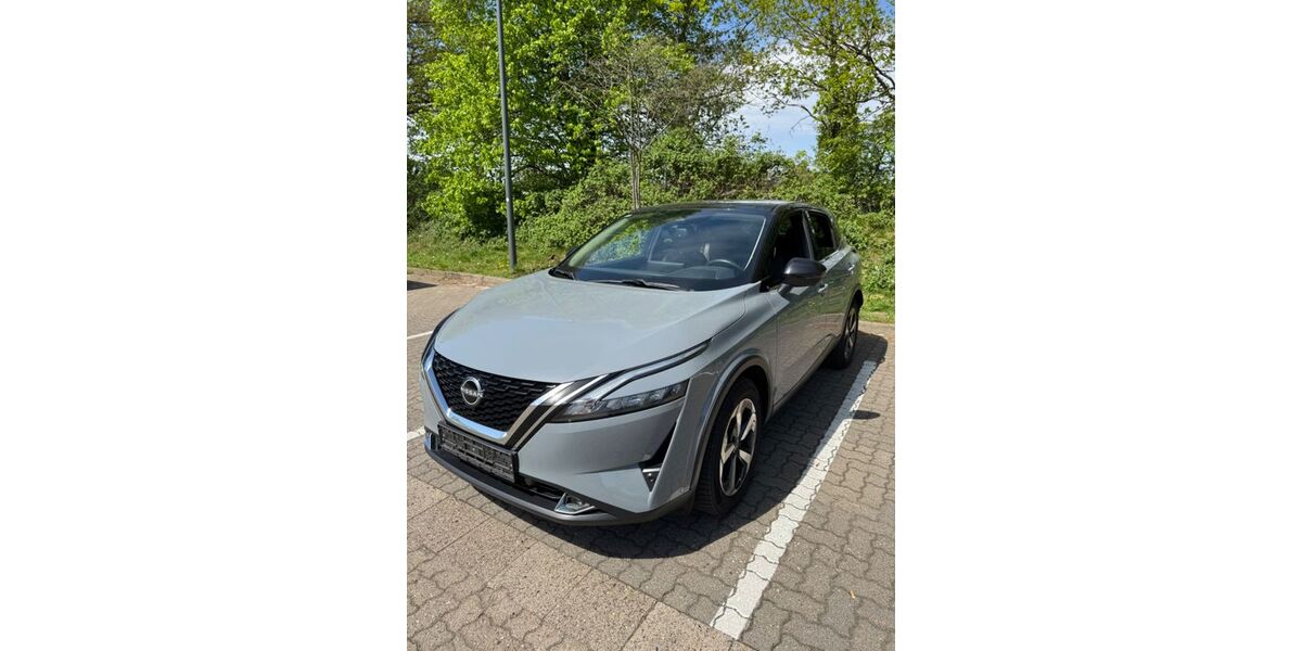 Nissan Qashqai 98.200 km 17.995 &euro; Kaltenkirchen 24568