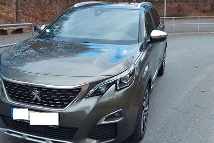 Peugeot 5008 127.000 km 15.400 &euro; Wiesbaden 65195