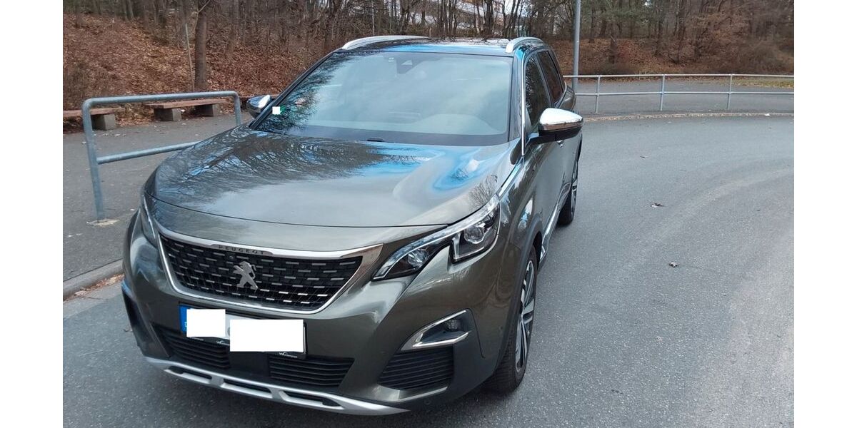 Peugeot 5008 127.000 km 15.400 &euro; Wiesbaden 65195